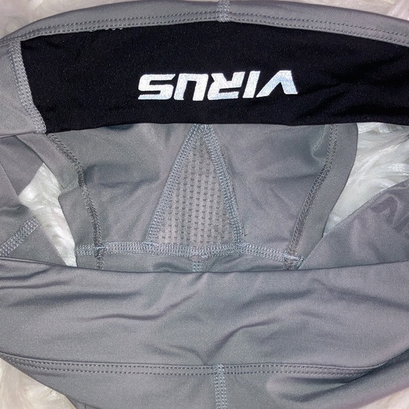 VIRUS Gray Action Sports Performance Compression Shorts L - Picture 6 of 8